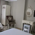 Kaya Alojamento de Acomodação e Pequeno-almoço Kırklareli