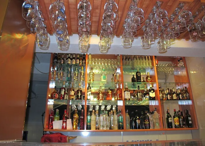 Couette-café Kaya 3*