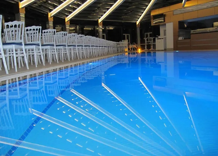 Couette-café Kaya 3*