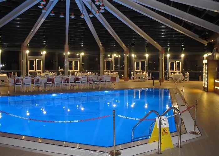 Kaya Couette-café 3*